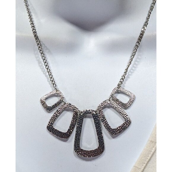 Modern Open Graduated Rectangle Silver Tone Hammered Necklace - Picture 4 of 5